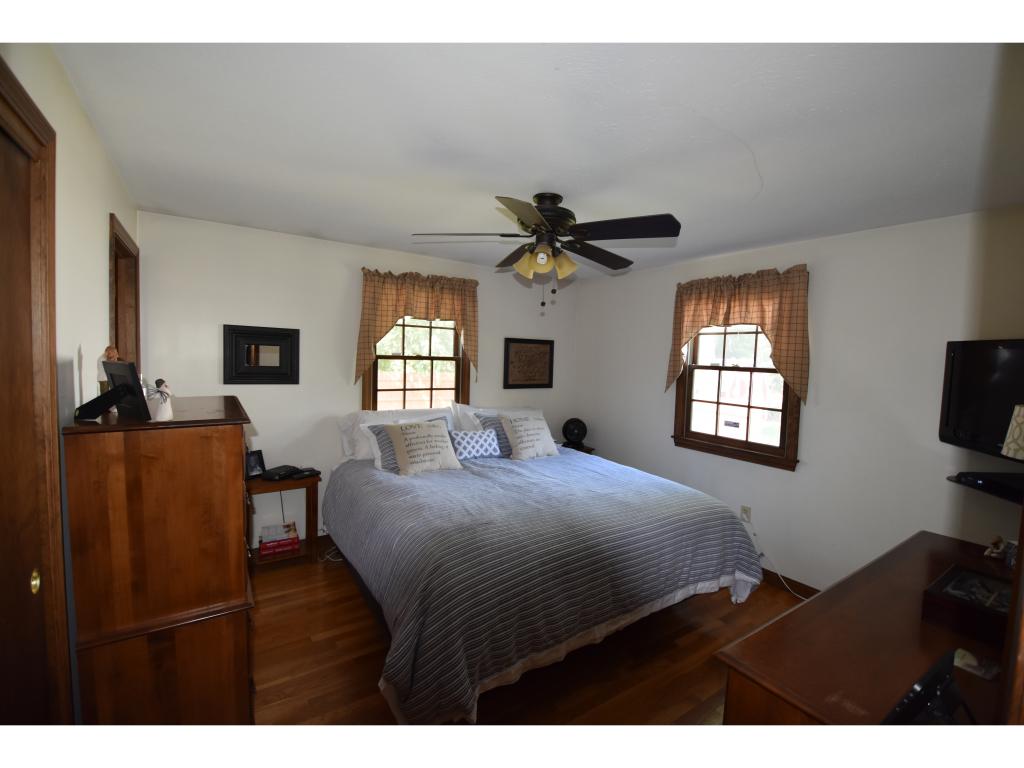 16 Dunloggin Road Nashua, NH 03063 - Photo 14 of 25 Gallery Image 14