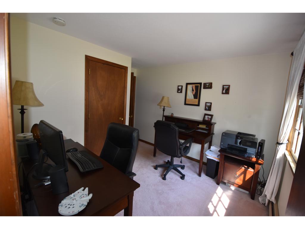 16 Dunloggin Road Nashua, NH 03063 - Photo 21 of 25 Gallery Image 21