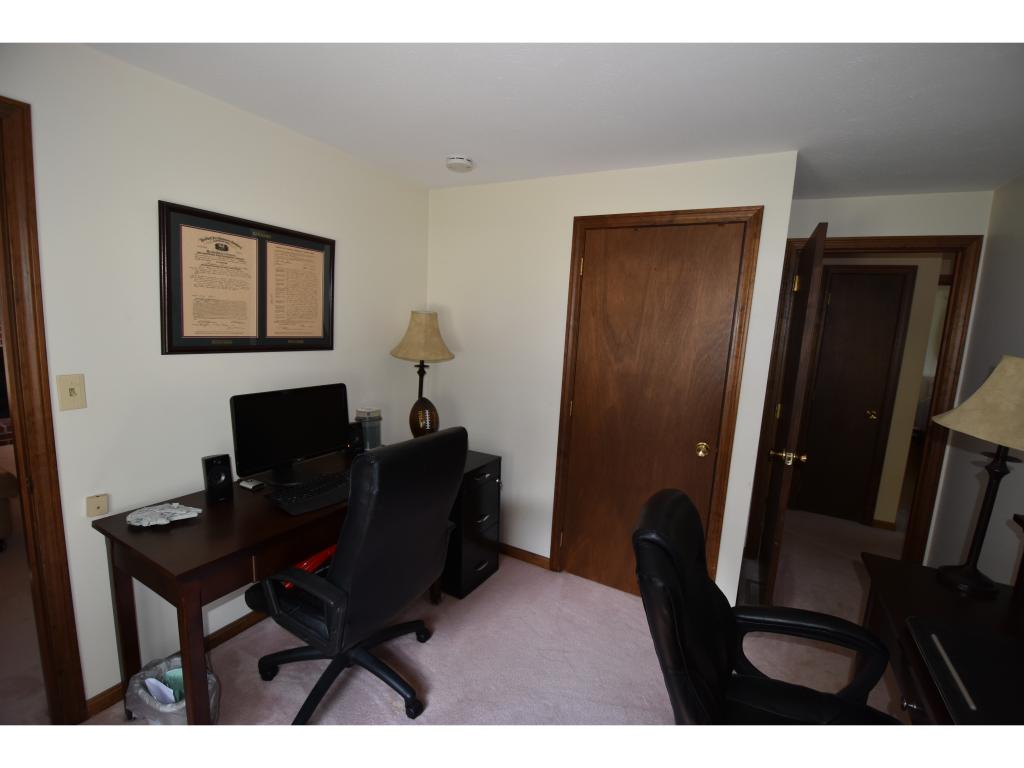 16 Dunloggin Road Nashua, NH 03063 - Photo 22 of 25 Gallery Image 22