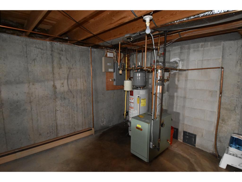 16 Dunloggin Road Nashua, NH 03063 - Photo 25 of 25 Gallery Image 25