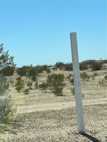 $8,888 | 8 Debbie Drive, Edwards, CA 93523