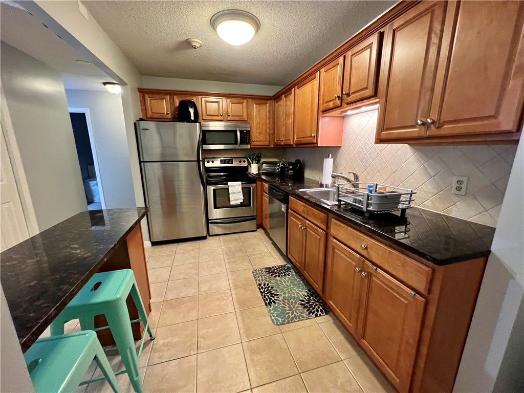 400 New River Road, Unit 409 Lincoln, RI 02838 - Photo 4 of 20