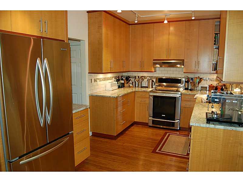 106 Schenley Road Pittsburgh, PA 15217 - Photo 12 of 25 Kitchen.
