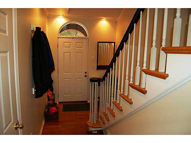 106 Schenley Road Pittsburgh, PA 15217 - Photo 5 of 25 Entry/Foyer.