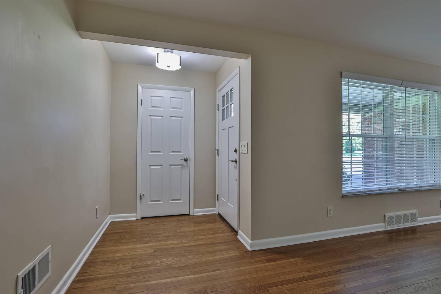 9790 Zig Zag Road Montgomery, OH 45242 - Photo 5 of 40