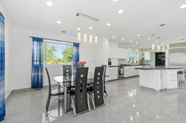 $2,250,000 | 1462 260th Street East, Farmington, MN 55024