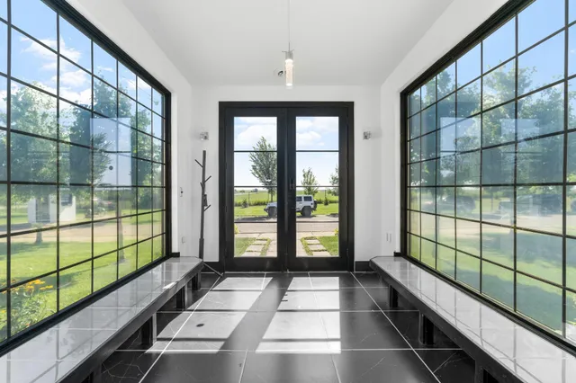 $2,250,000 | 1462 260th Street East, Farmington, MN 55024