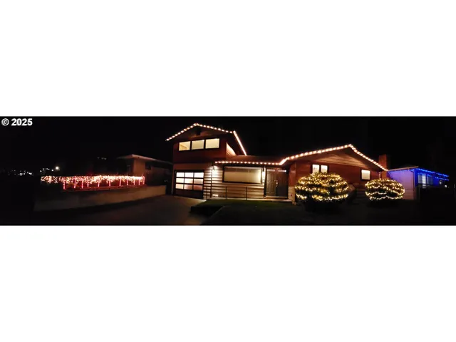 a view of a black and white wall