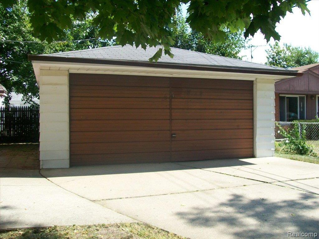 30121 Spring Arbor Drive Inkster, MI 48141 - Photo 8 of 8 100_7516