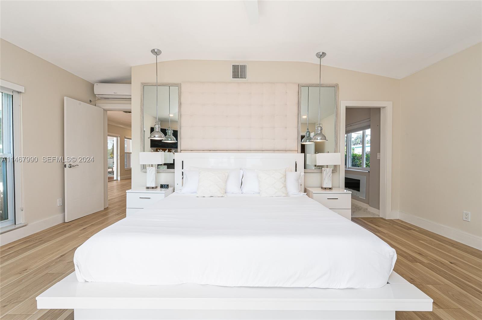 2500 Northeast 199th Street Miami, FL 33180 - Photo 24 of 72