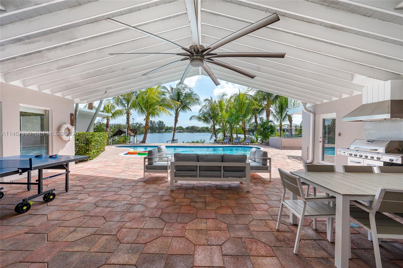 2500 Northeast 199th Street Miami, FL 33180 - Photo 53 of 72