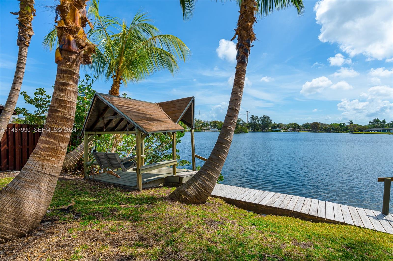 2500 Northeast 199th Street Miami, FL 33180 - Photo 61 of 72