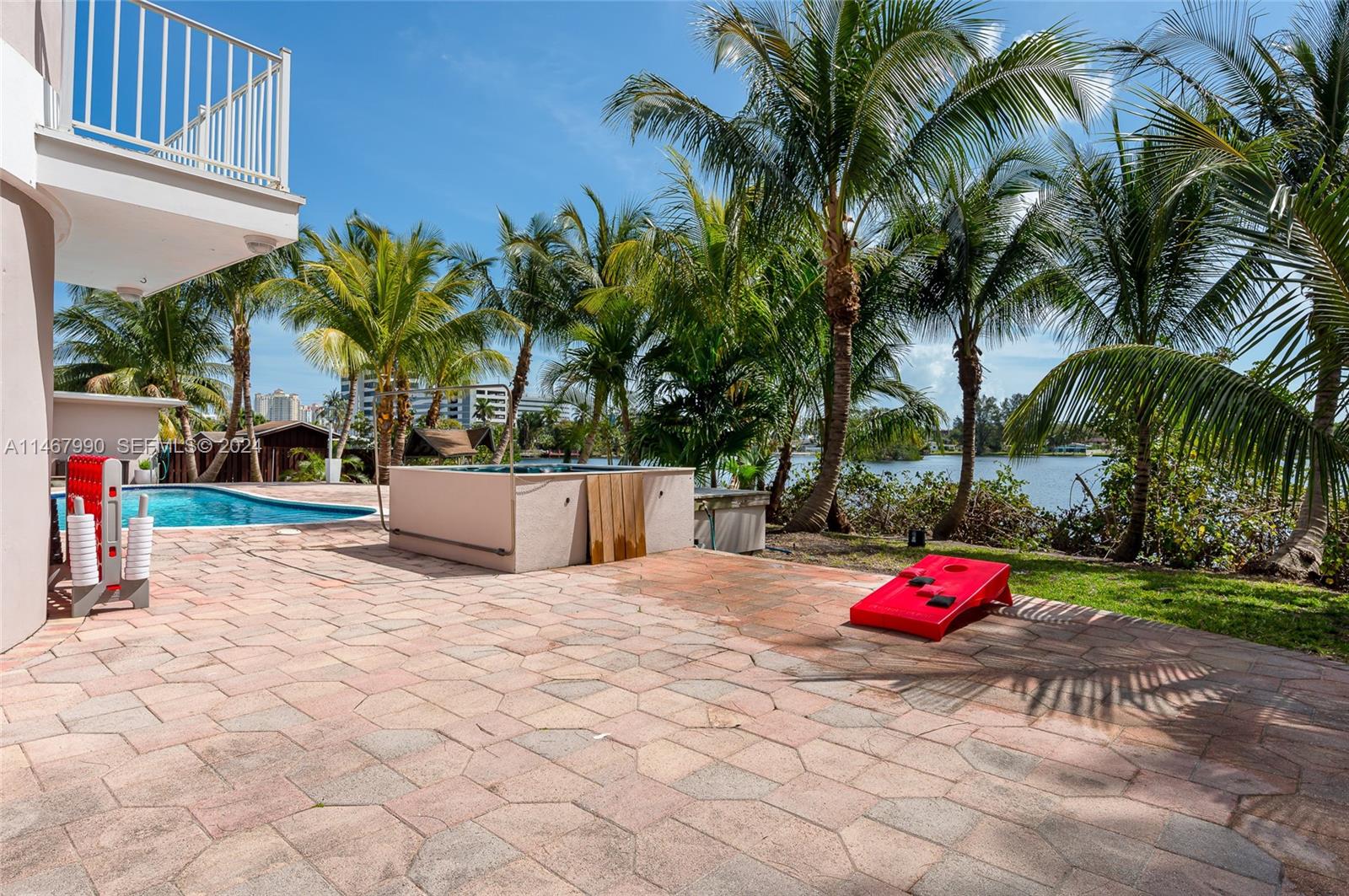 2500 Northeast 199th Street Miami, FL 33180 - Photo 63 of 72