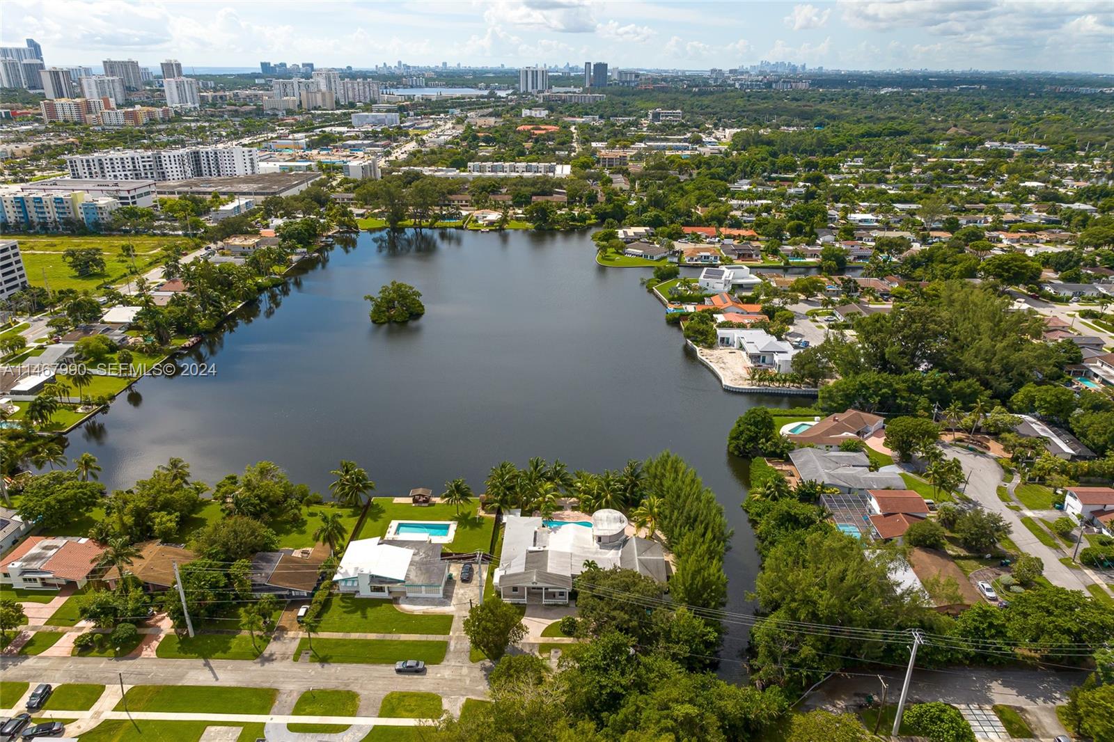 2500 Northeast 199th Street Miami, FL 33180 - Photo 72 of 72