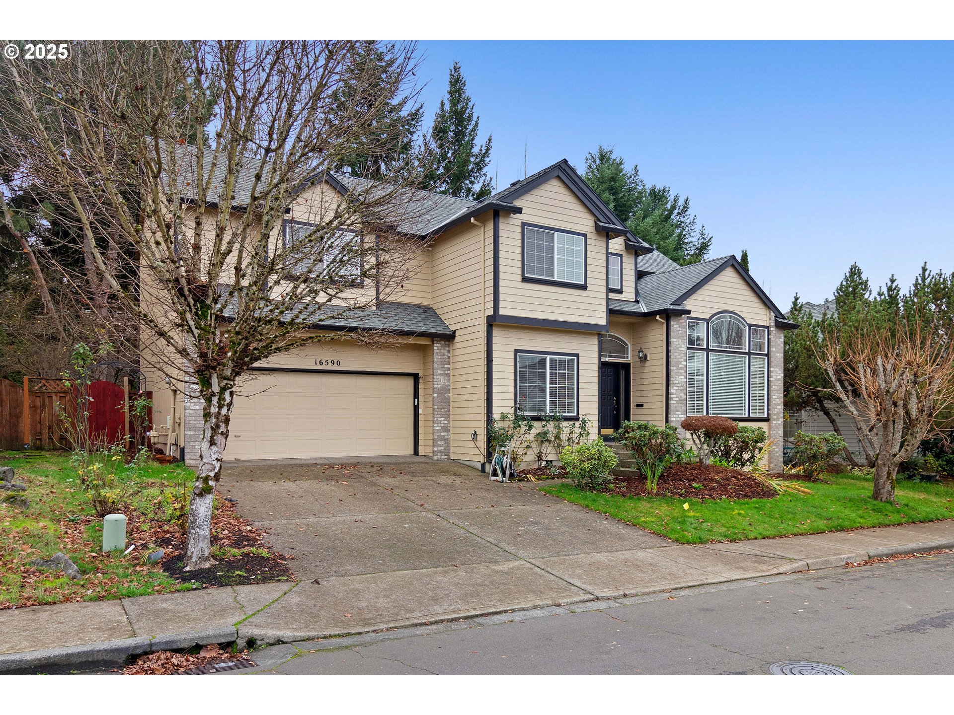 16590 Northwest Avondale Drive Beaverton, OR 97006 - Photo 2 of 48