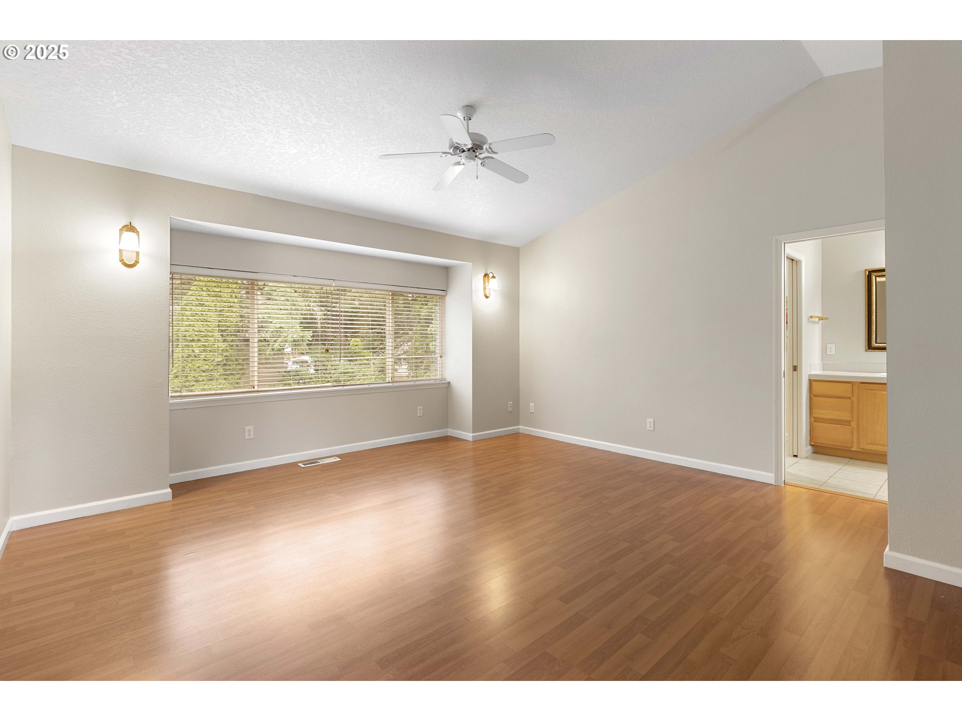 16590 Northwest Avondale Drive Beaverton, OR 97006 - Photo 27 of 48