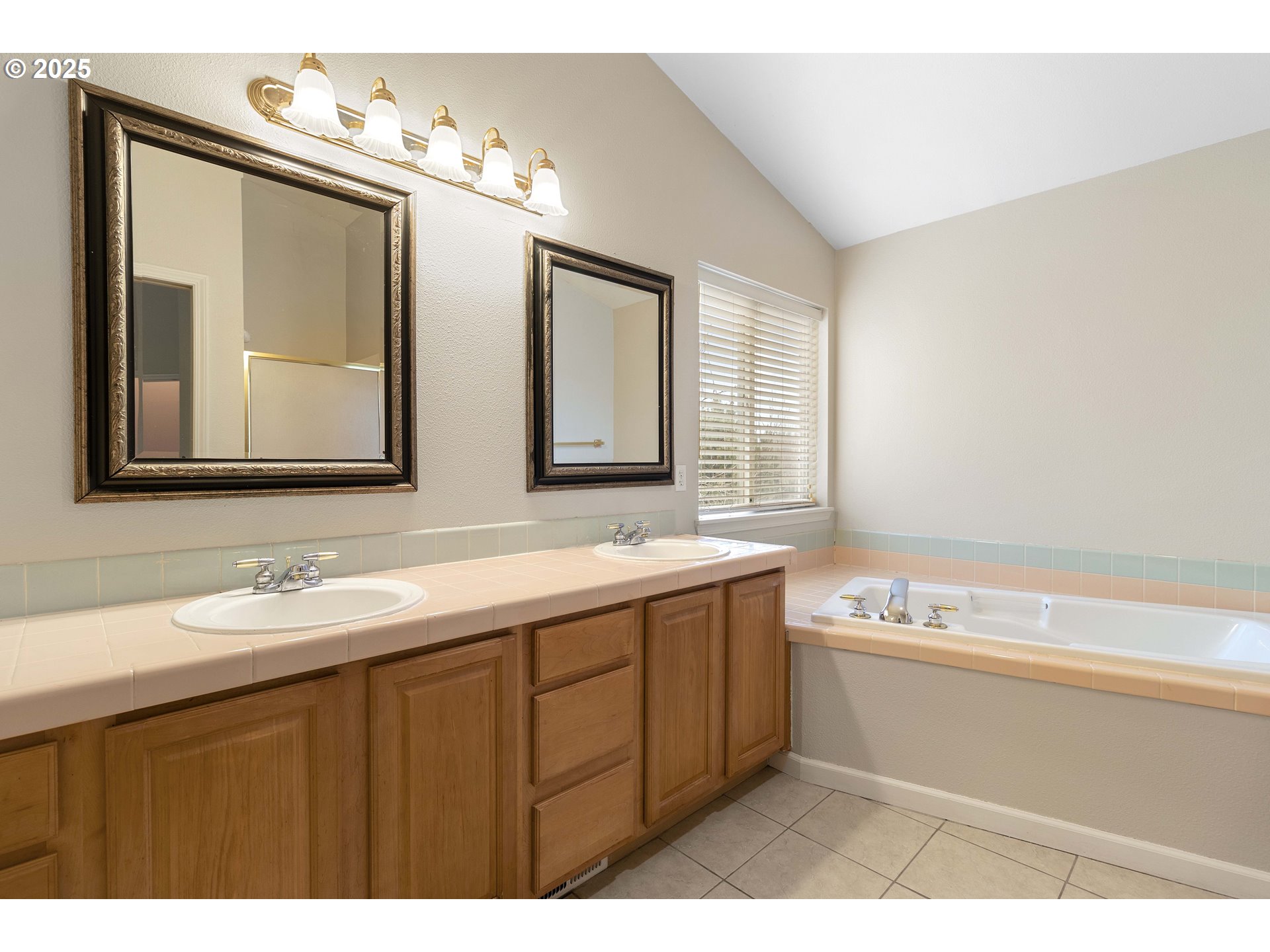 16590 Northwest Avondale Drive Beaverton, OR 97006 - Photo 30 of 48