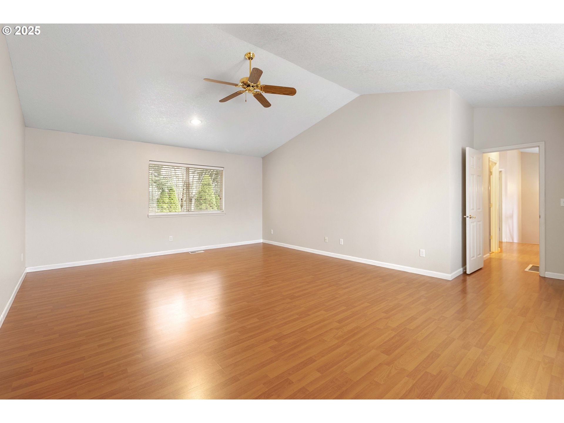 16590 Northwest Avondale Drive Beaverton, OR 97006 - Photo 38 of 48