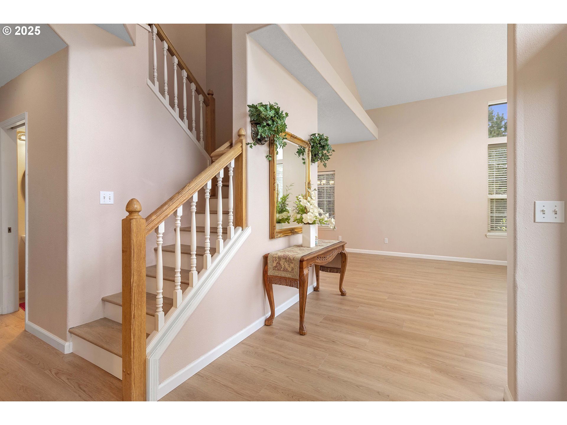 16590 Northwest Avondale Drive Beaverton, OR 97006 - Photo 5 of 48