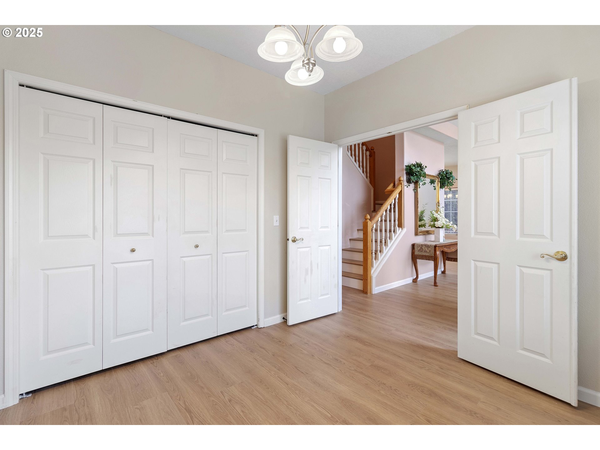 16590 Northwest Avondale Drive Beaverton, OR 97006 - Photo 8 of 48