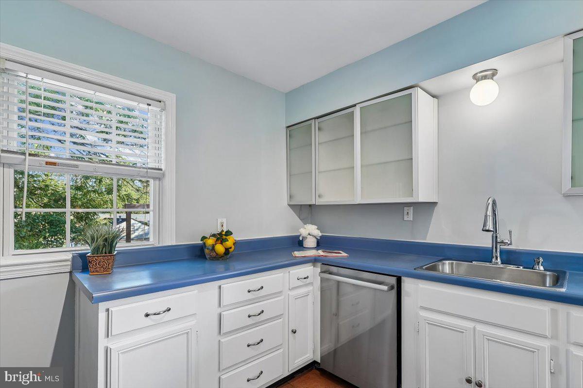 1501 Crest Road Silver Spring, MD 20902 - Photo 12 of 50 Kitchen with Tons of Cabinet & Counter Space