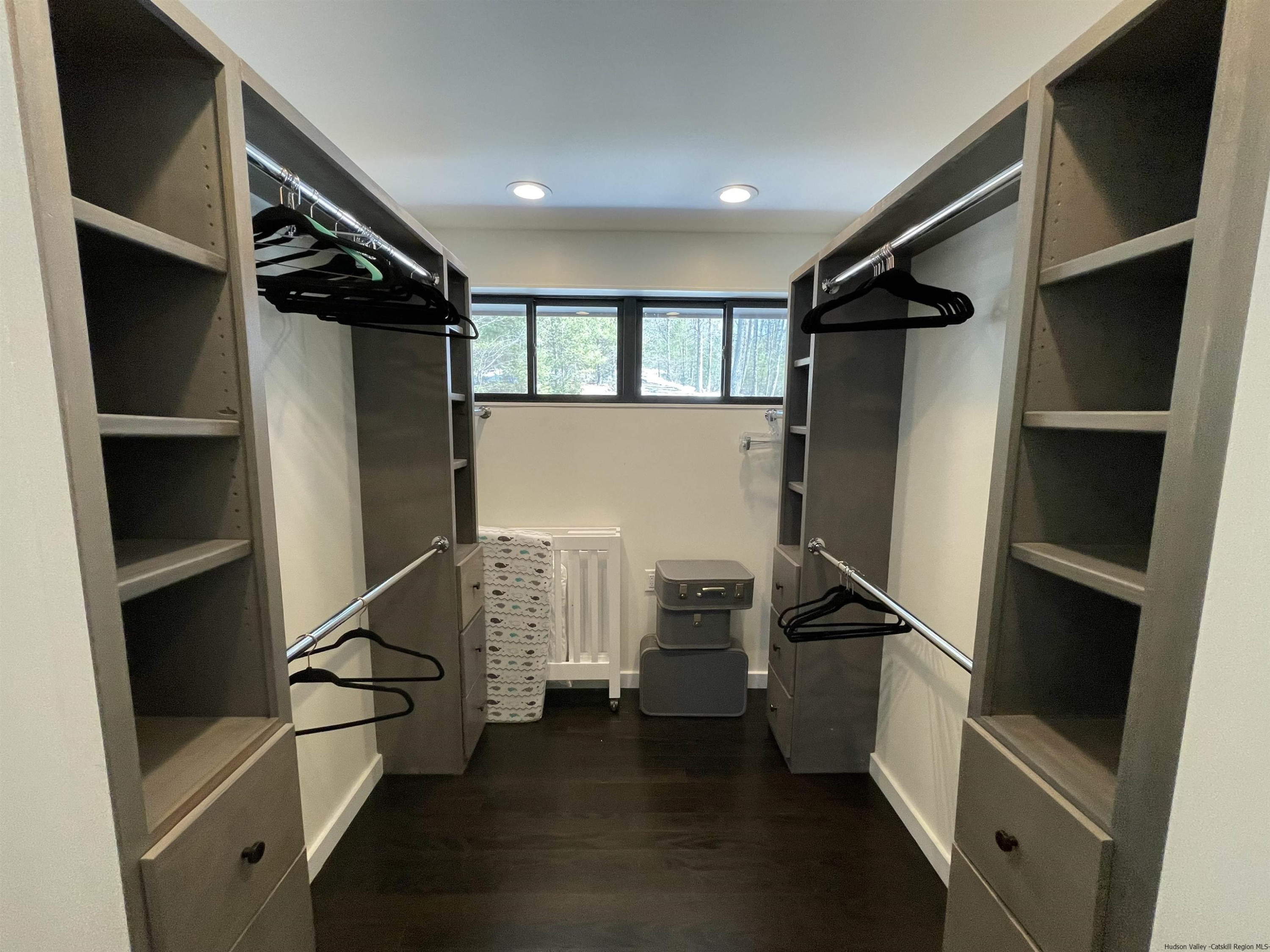 49 Aster Road Kerhonkson, NY 12446 - Photo 19 of 34 a view of entryway