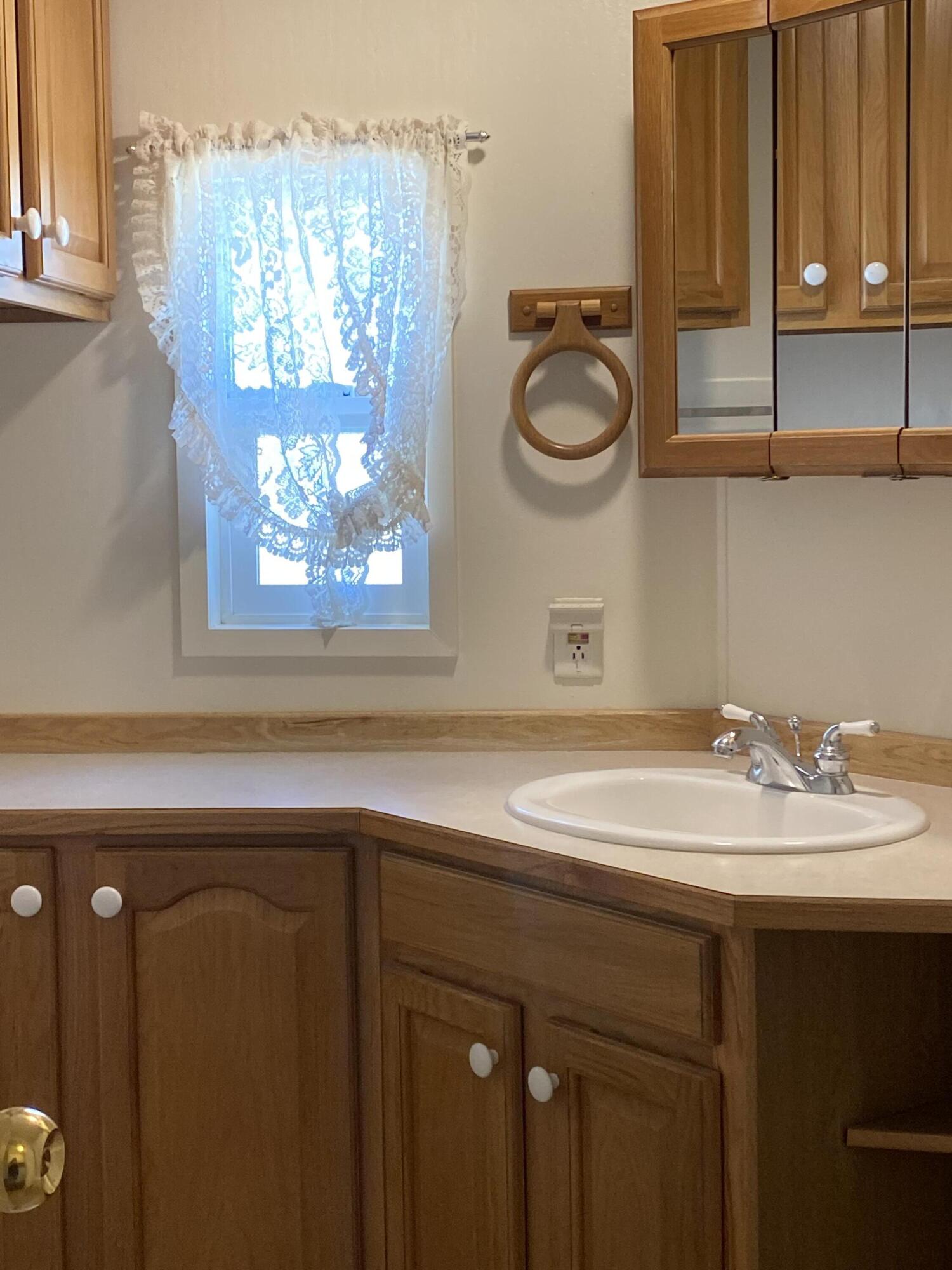 5076 Leonard Road, Unit 7 Grants Pass, OR 97527 - Photo 36 of 42 IMG_4829