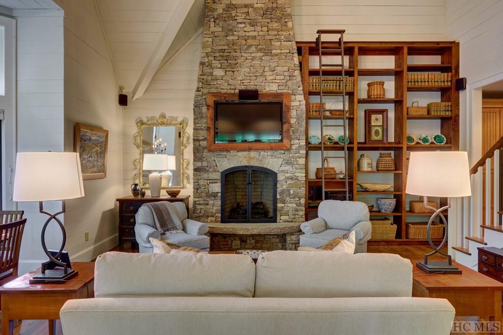 171 B Arrowhead Cottage Road Highlands, NC 28741 - Photo 4 of 20 Gallery Image 4
