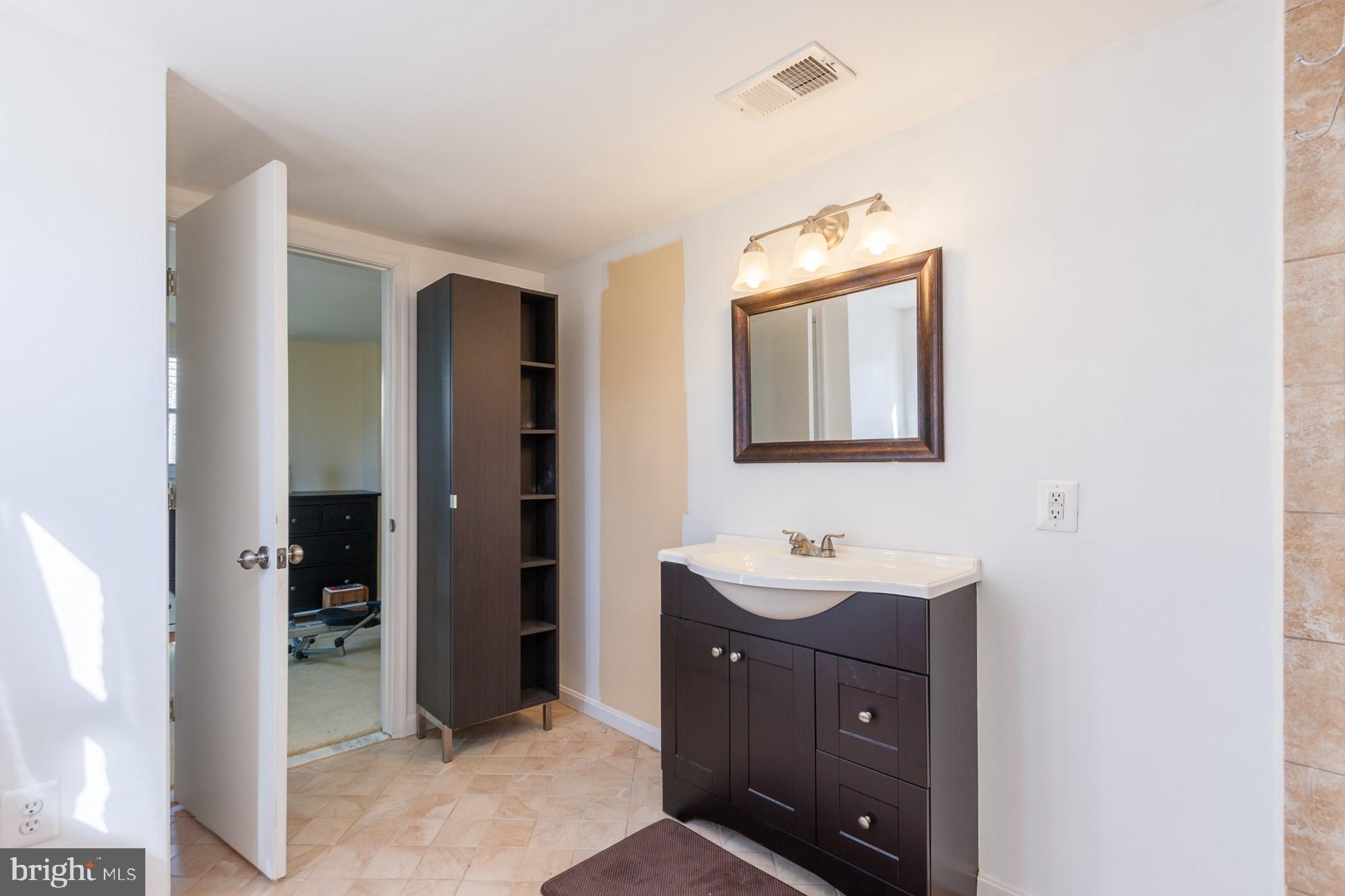2014 Longview Avenue Rosedale, MD 21237 - Photo 5 of 14