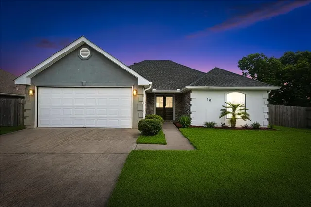 $274,500 | 10 Oxford Drive, Laplace, LA 70068