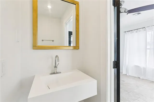 $274,500 | 10 Oxford Drive, Laplace, LA 70068