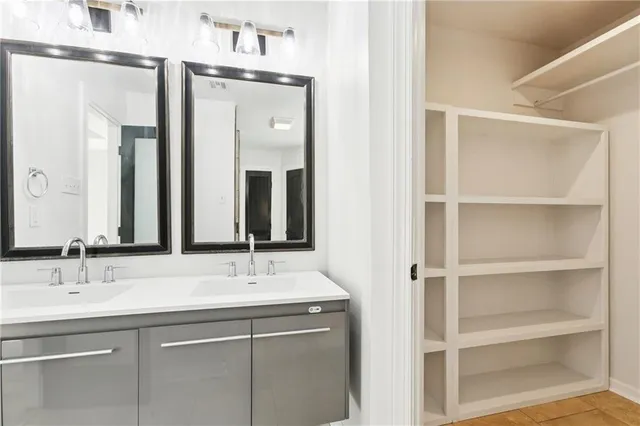 $274,500 | 10 Oxford Drive, Laplace, LA 70068