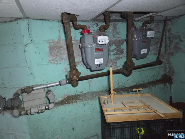 a picture of floor plan