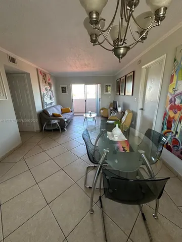 $2,250 | 6091 West 22nd Court, Unit 404, Hialeah, FL 33016