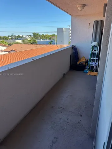 $2,250 | 6091 West 22nd Court, Unit 404, Hialeah, FL 33016