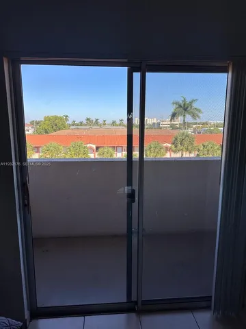 $2,250 | 6091 West 22nd Court, Unit 404, Hialeah, FL 33016