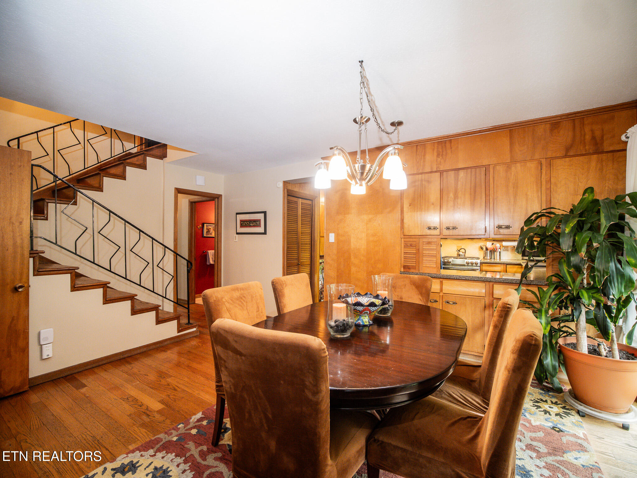 331 Louisiana Avenue Oak Ridge, TN 37830 - Photo 10 of 48 Formal Dining