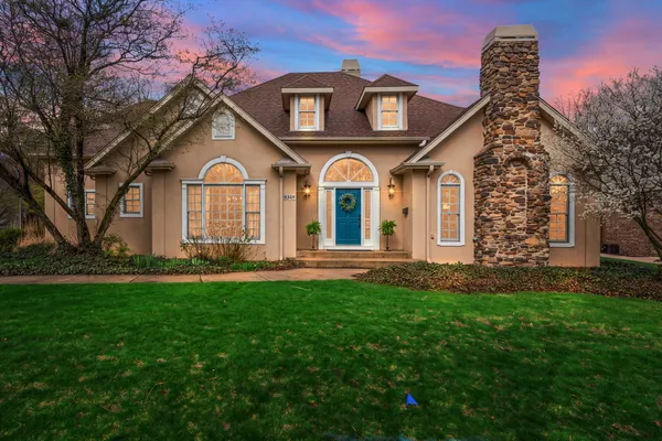 $749,900 | 8348 Castle Drive, Munster, IN 46321