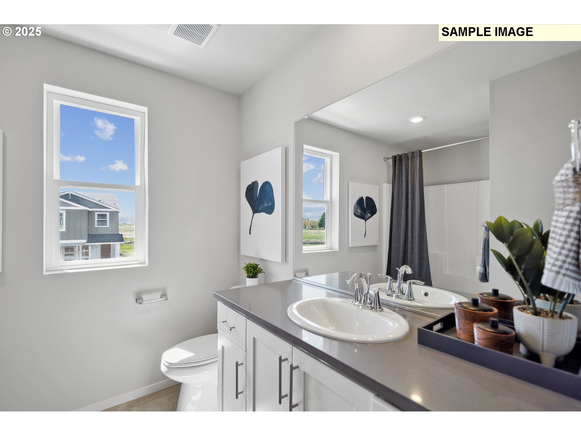 674 Merriott Lane Woodburn, OR 97071 - Photo 7 of 36