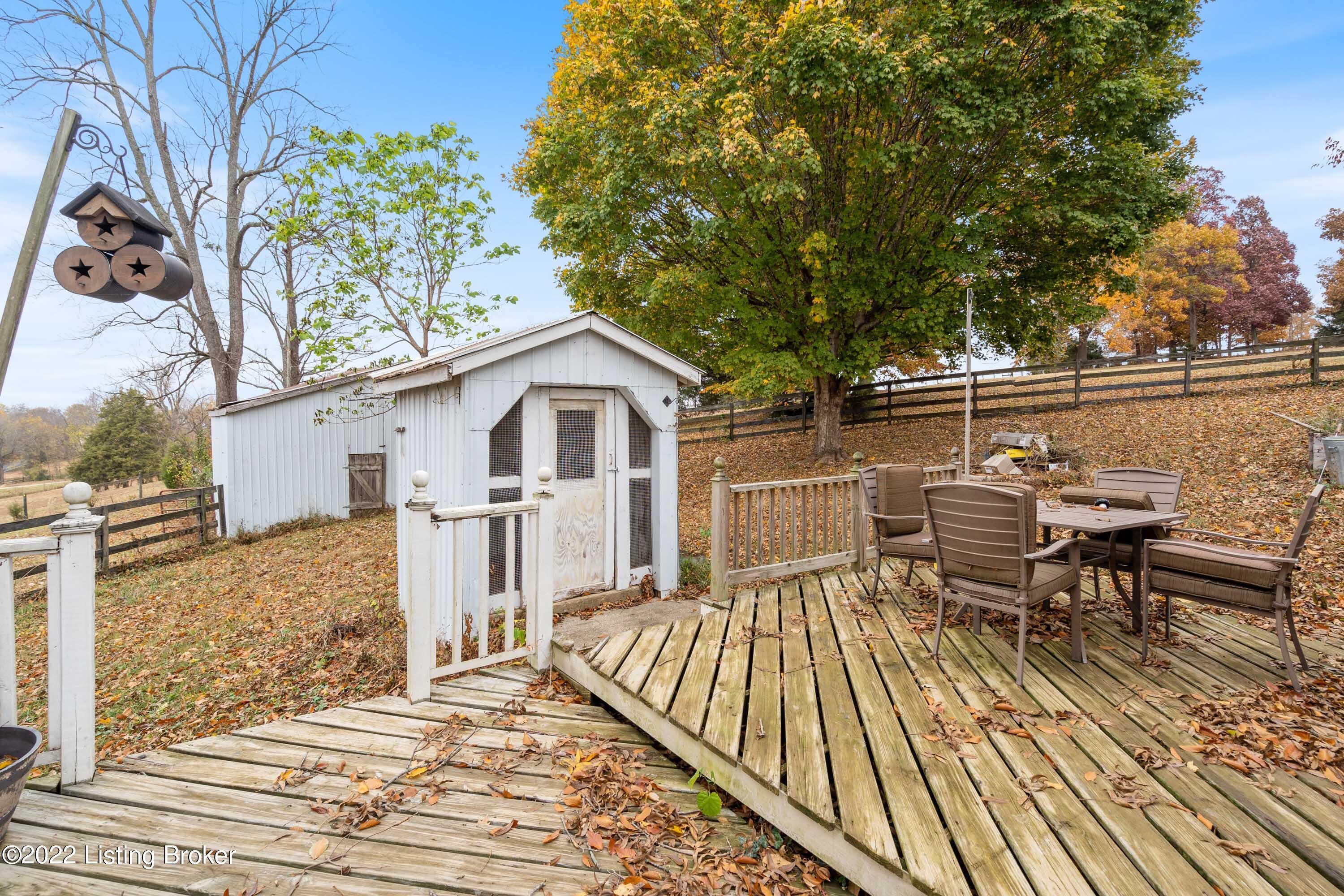 694 J T Riggs Road New Hope, KY 40052 - Photo 40 of 61 Deck