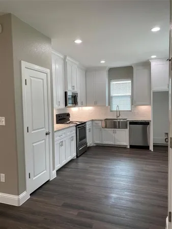 $1,675 | 422 West Coffin Street, Denison, TX 75020