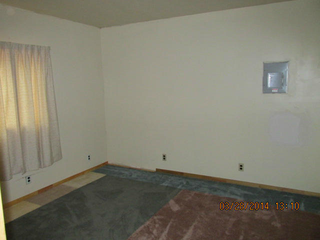 9264 Thatcher Road Shingletown, CA 96088 - Photo 9 of 13 a view of a room
