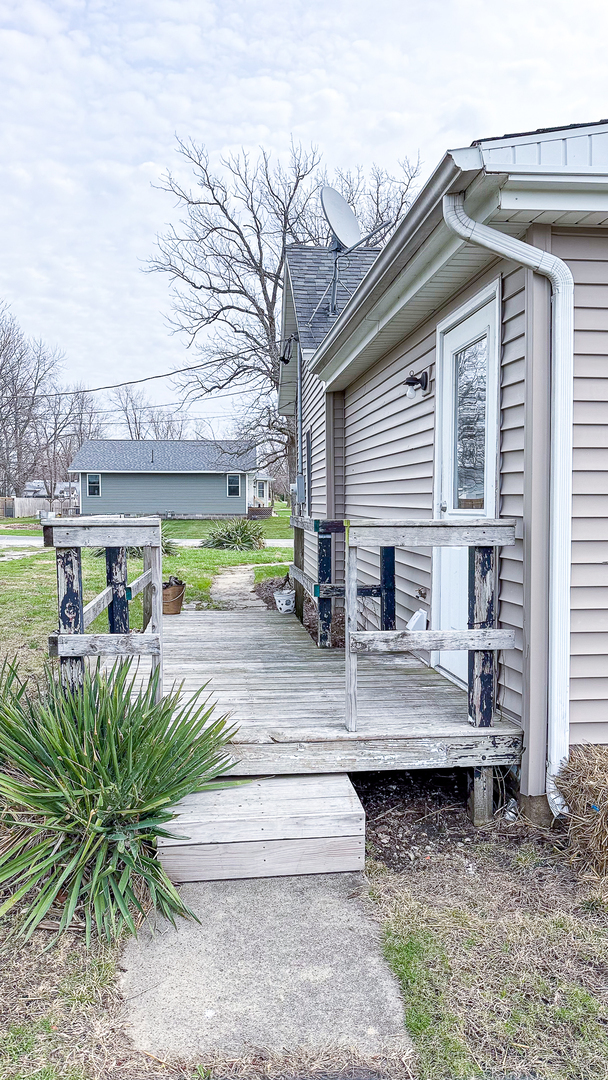 319 Missouri Street Atwood, IL 61913 - Photo 21 of 22 a view of a street with sitting area