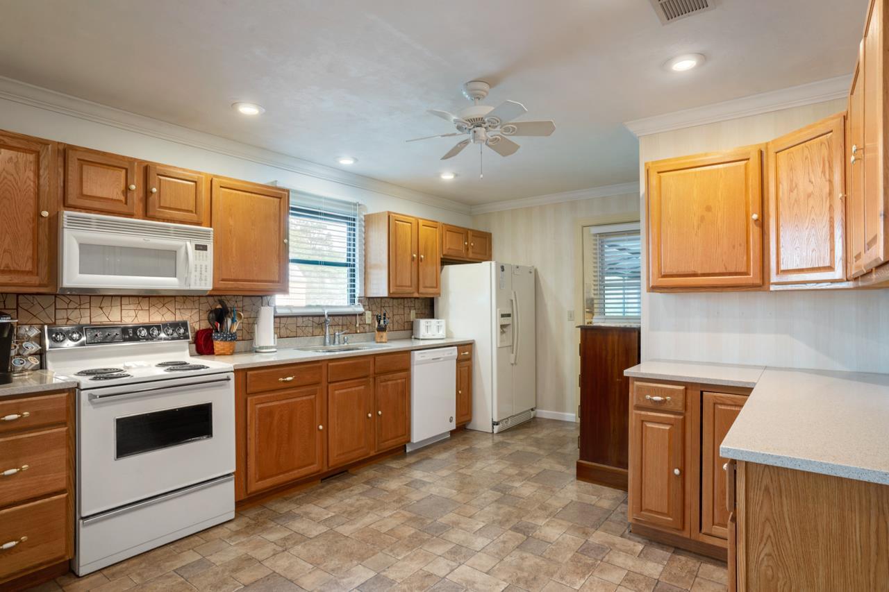 421 Collinsford Road Tallahassee, FL 32301 - Photo 18 of 36 Gallery Image 18