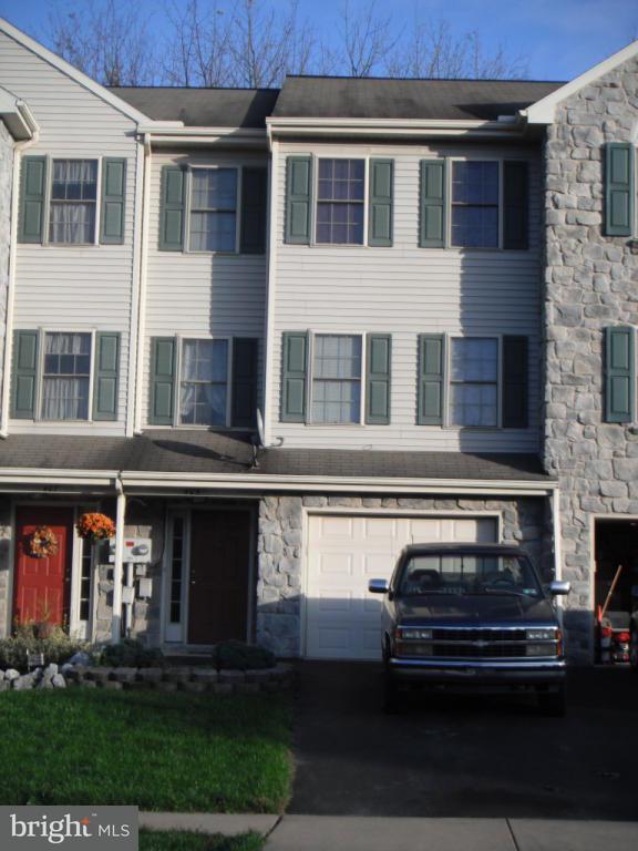 405 Crosswinds Drive Lititz, PA 17543 - Photo 1 of 9