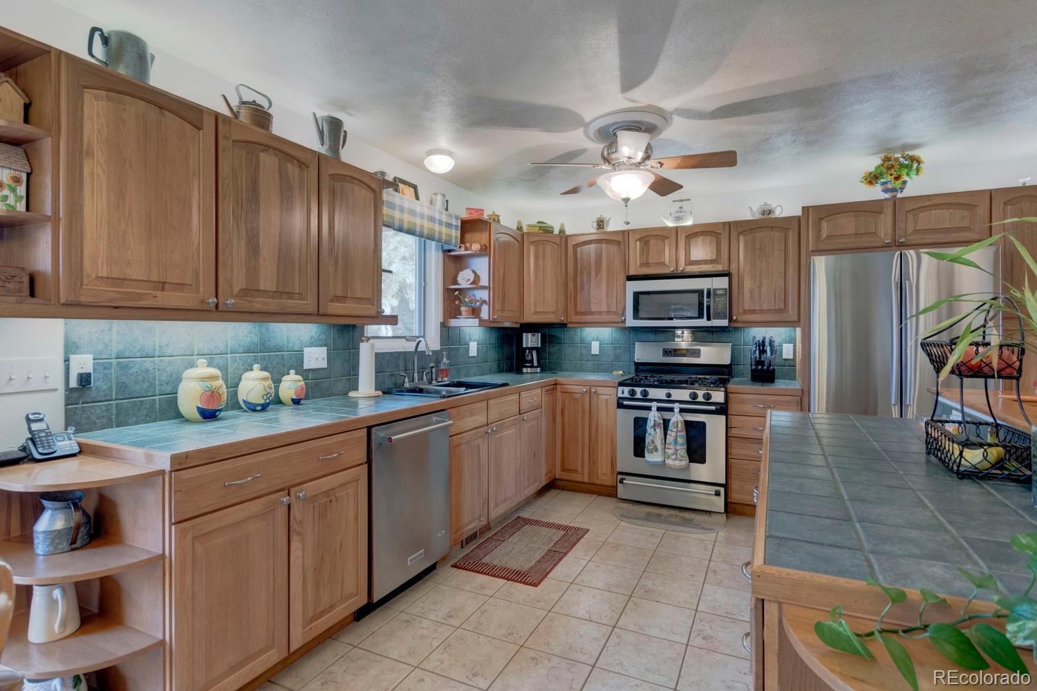 1505 Buttercup Road Elizabeth, CO 80107 - Photo 6 of 27 Gallery Image 6