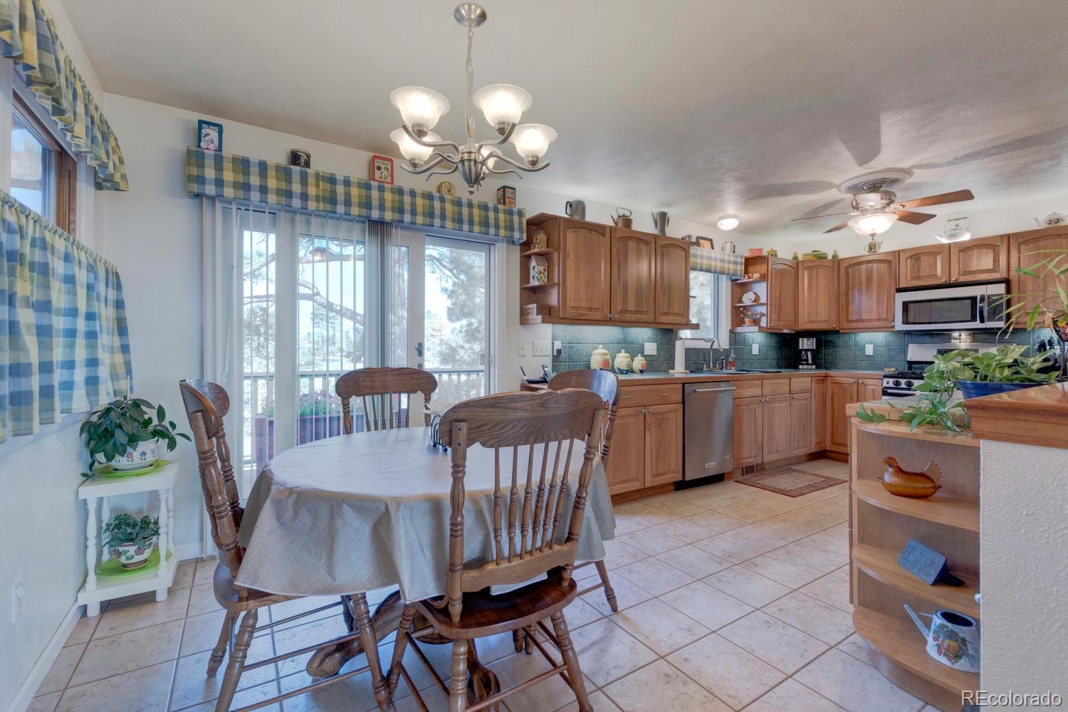 1505 Buttercup Road Elizabeth, CO 80107 - Photo 7 of 27 Gallery Image 7