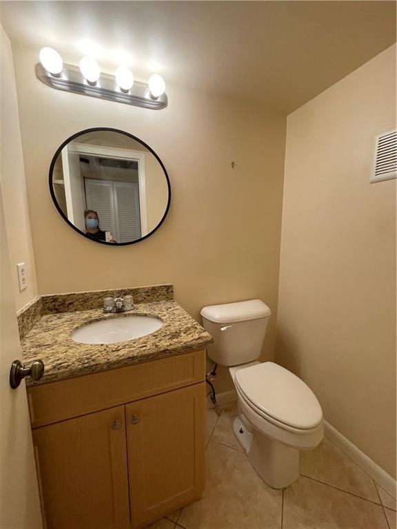 255 Suffolk F, Unit 255 Boca Raton, FL 33434 - Photo 8 of 17 GetMedia9