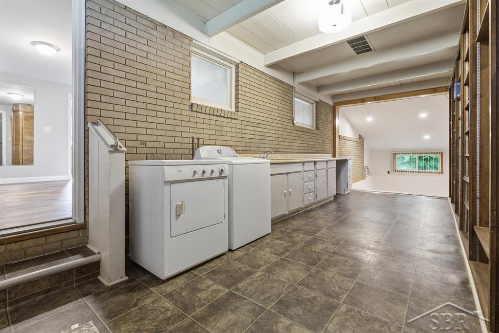 3601 Sharon Road Midland, MI 48642 - Photo 27 of 35 Gallery Image 27