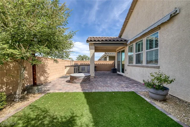$2,715 | 9220 Ellington Hill Lane, Las Vegas, NV 89148